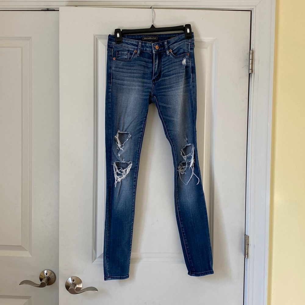 A&F Destructed Super Skinny Jeans